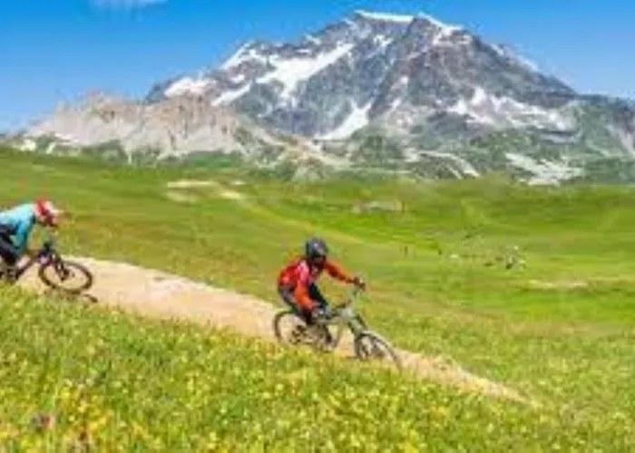 - Val-d'isere Hotel apartamentowy La Daille