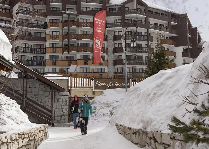 - Val-d'isere Hotel apartamentowy 3*