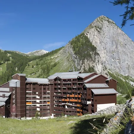- Val-d'isere Hotel apartamentowy 3*